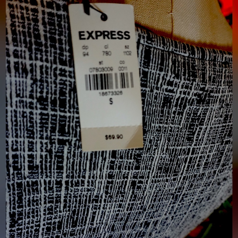 EXPRESS DRESS  NEW - Picture 6 of 9